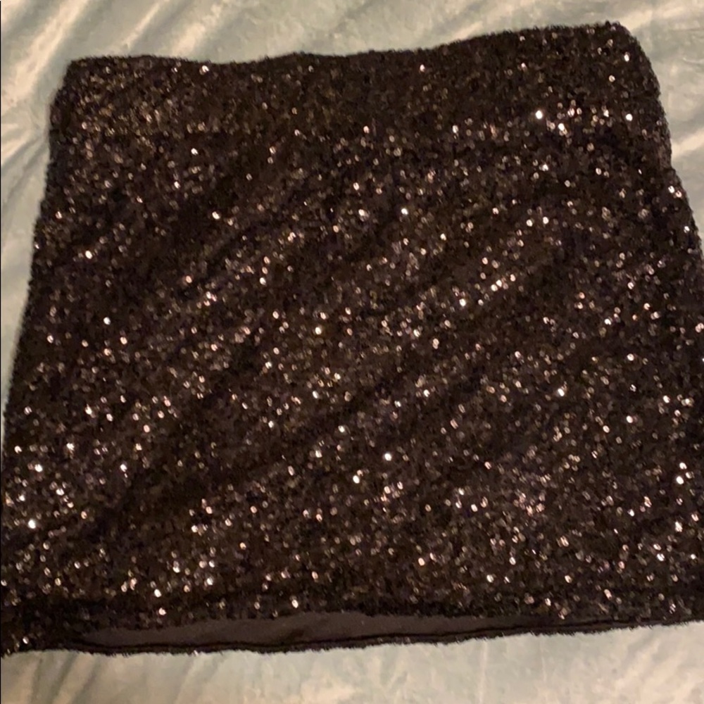 🖤 Sequined Mini Skirt🎉🎉